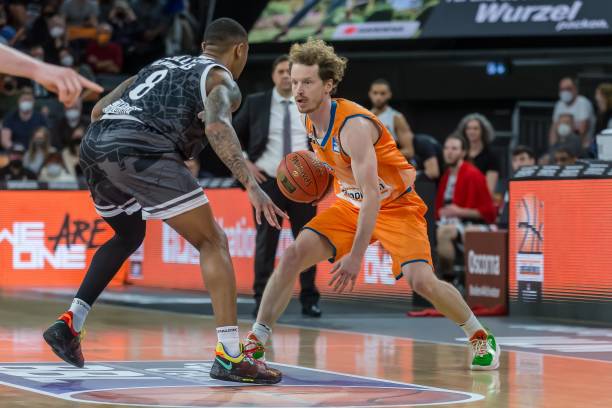 对米兰的财 对米兰的财