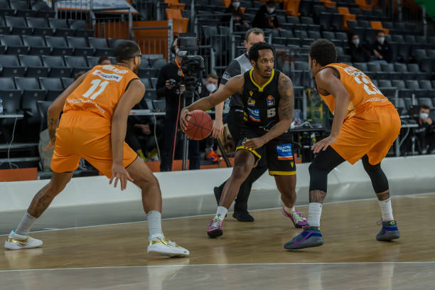 多次为球队 多次为球队